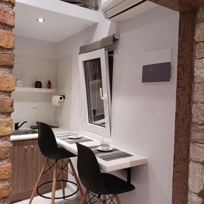 Boutique Eptalofos 15Min From Airport And Sea Apartment Kouvaras Luaran gambar