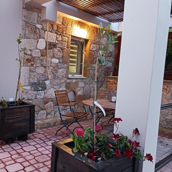 Boutique Eptalofos 15Min From Airport And Sea Apartment Kouvaras Luaran gambar