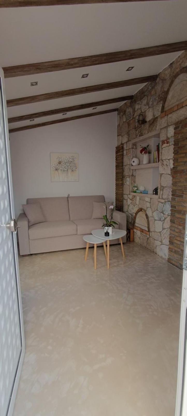 Boutique Eptalofos 15Min From Airport And Sea Apartment Kouvaras Luaran gambar